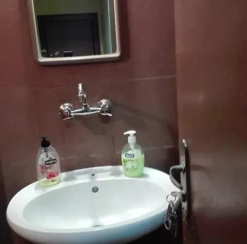 на пъпа на варна, входа на морската градина Parque de Campismo