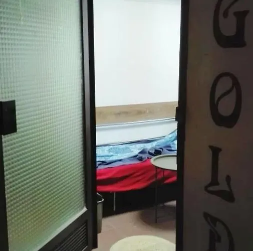 на пъпа на варна, входа на морската градина Parque de Campismo *