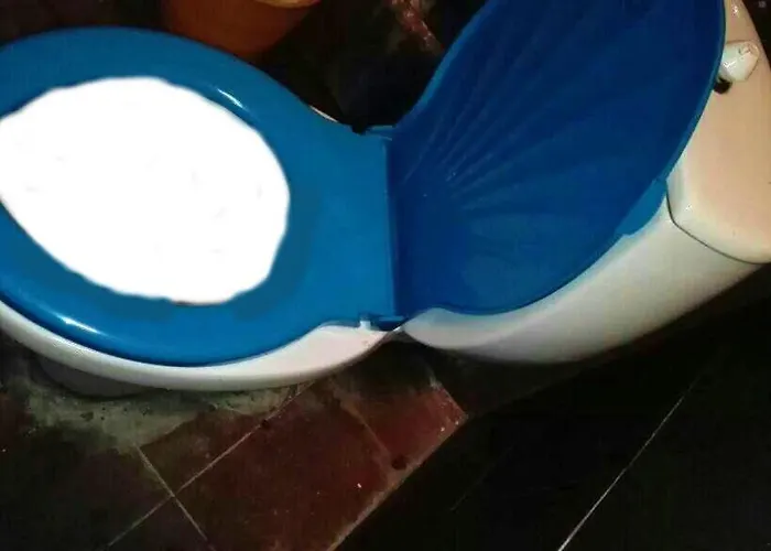 на пъпа на варна, входа на морската градина Parque de Campismo Varna